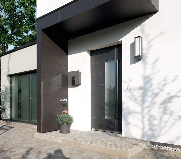 Fabricant de portes d’entrée alu sur mesure à Roquebrune-sur-Argens