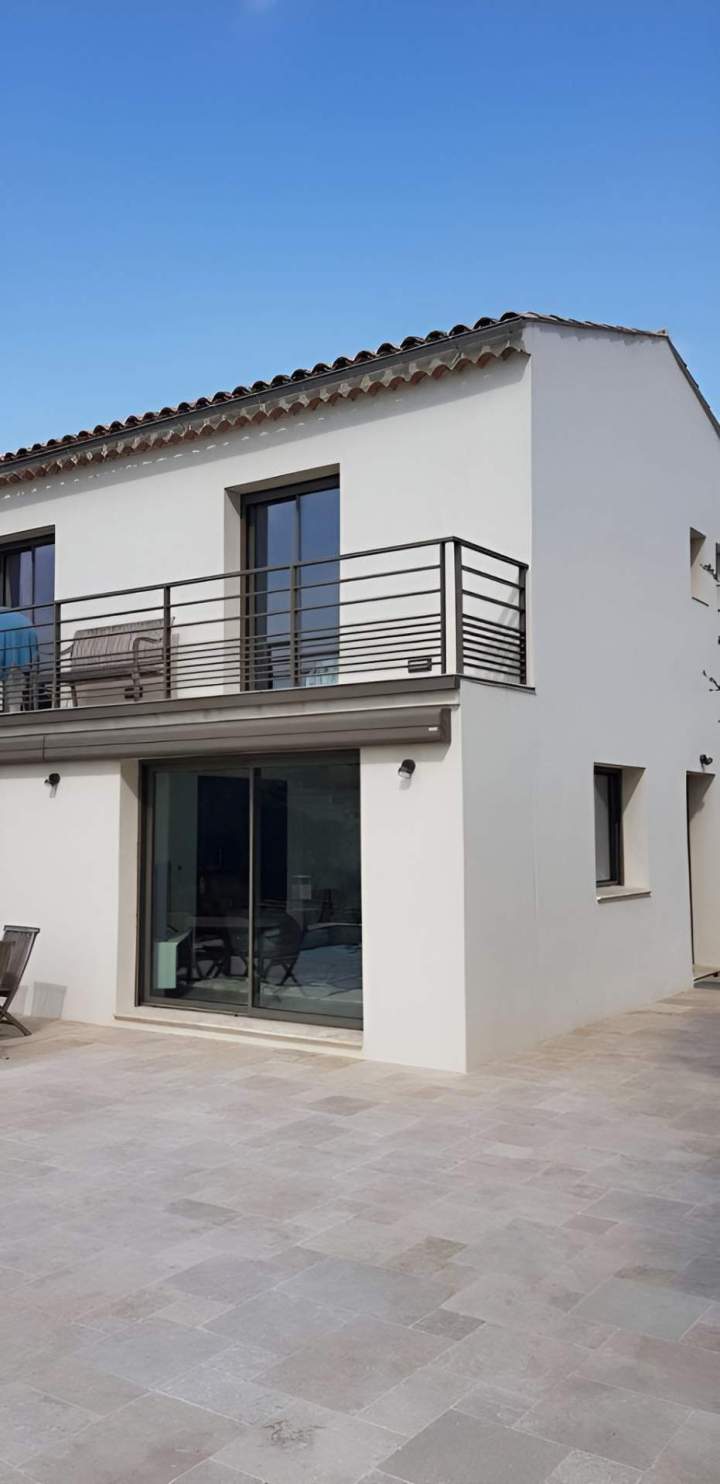 Fabrication de garde-corps aluminium à Roquebrune-sur-Argens